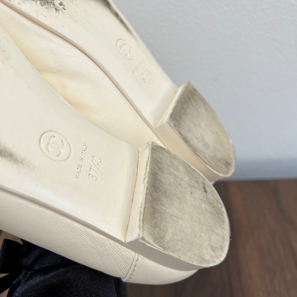 Auth Chanel White Classic CC Logo Loafers , Size 37.5 - PreLoved - Picture 8 of 13